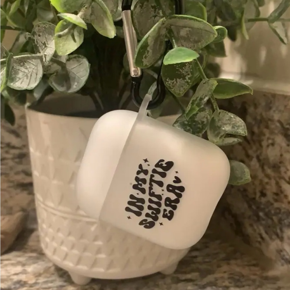 taylor swift air pod case